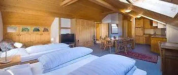 斯特恩安特瓦塞尔酒店